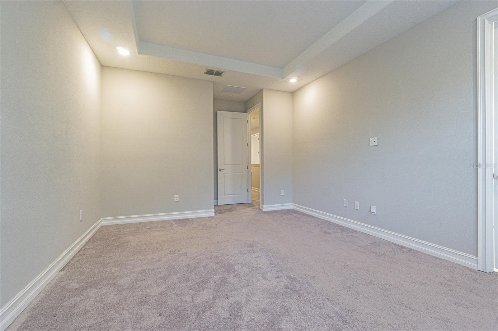 ESTANCIA - Residential