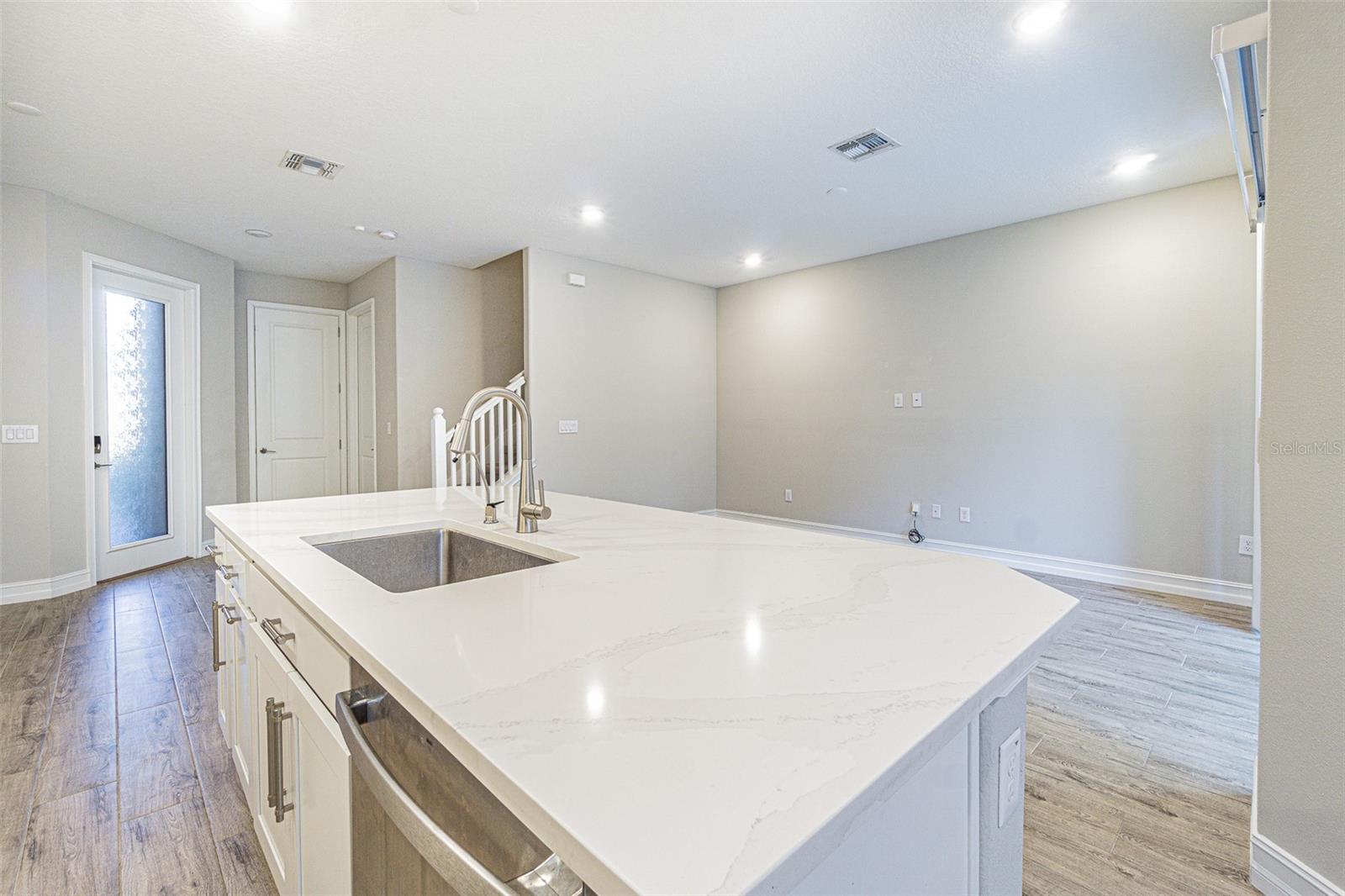 ESTANCIA - Residential