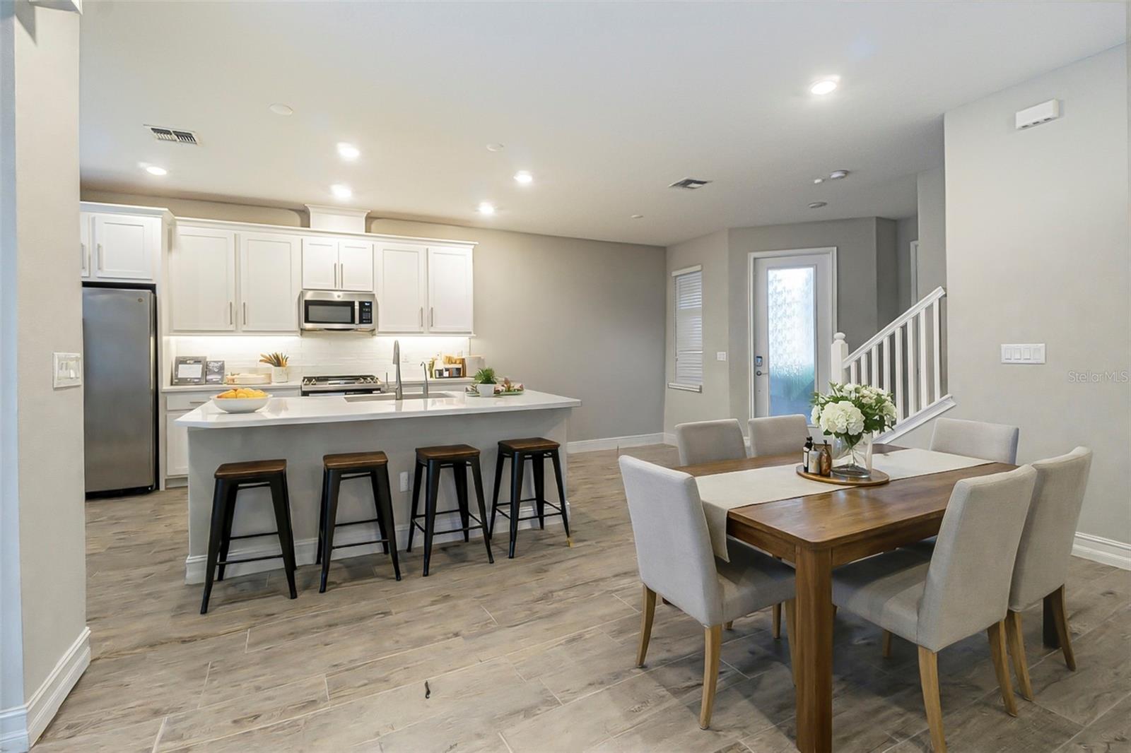 ESTANCIA - Residential