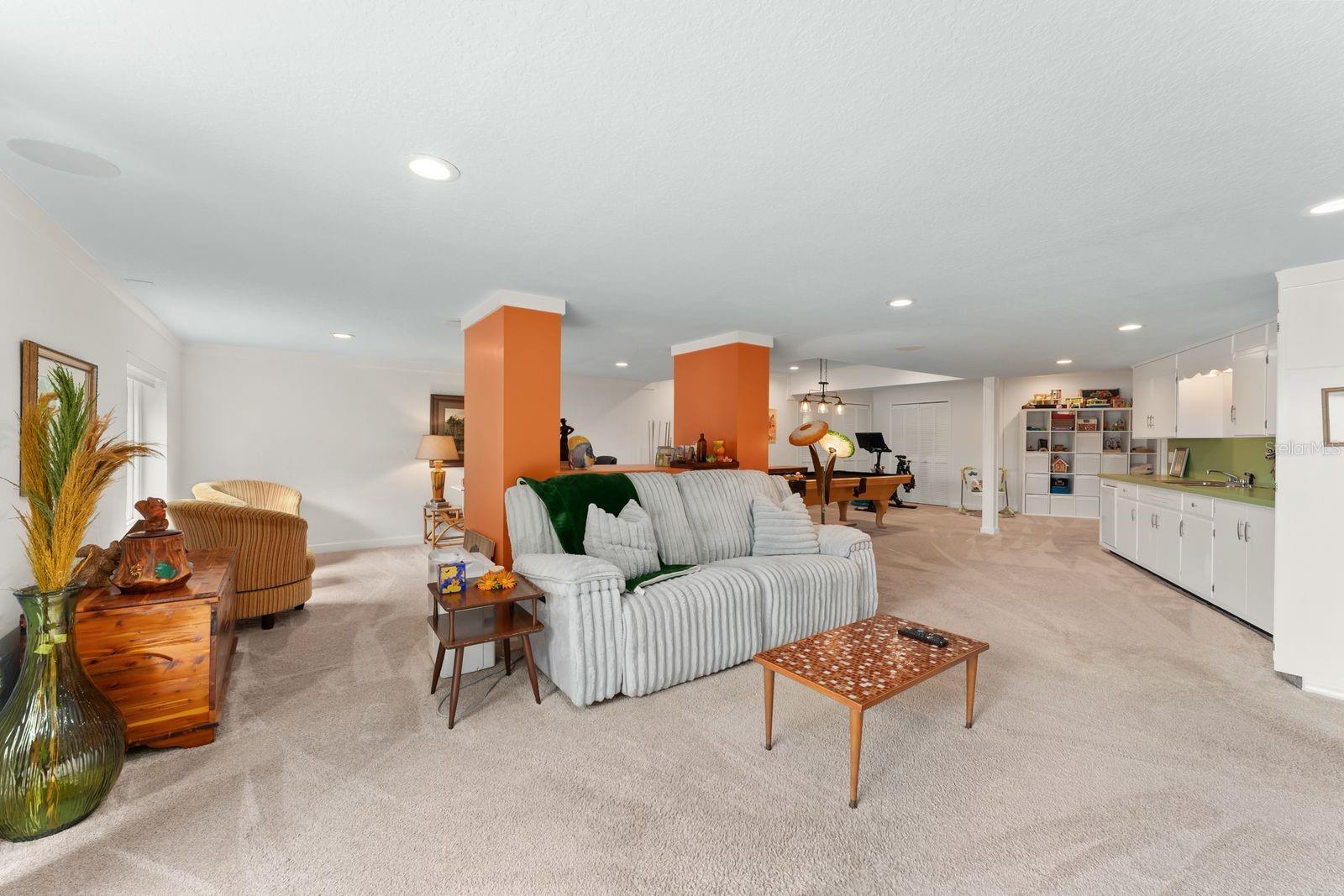 RAINBOW RIDGE - Residential