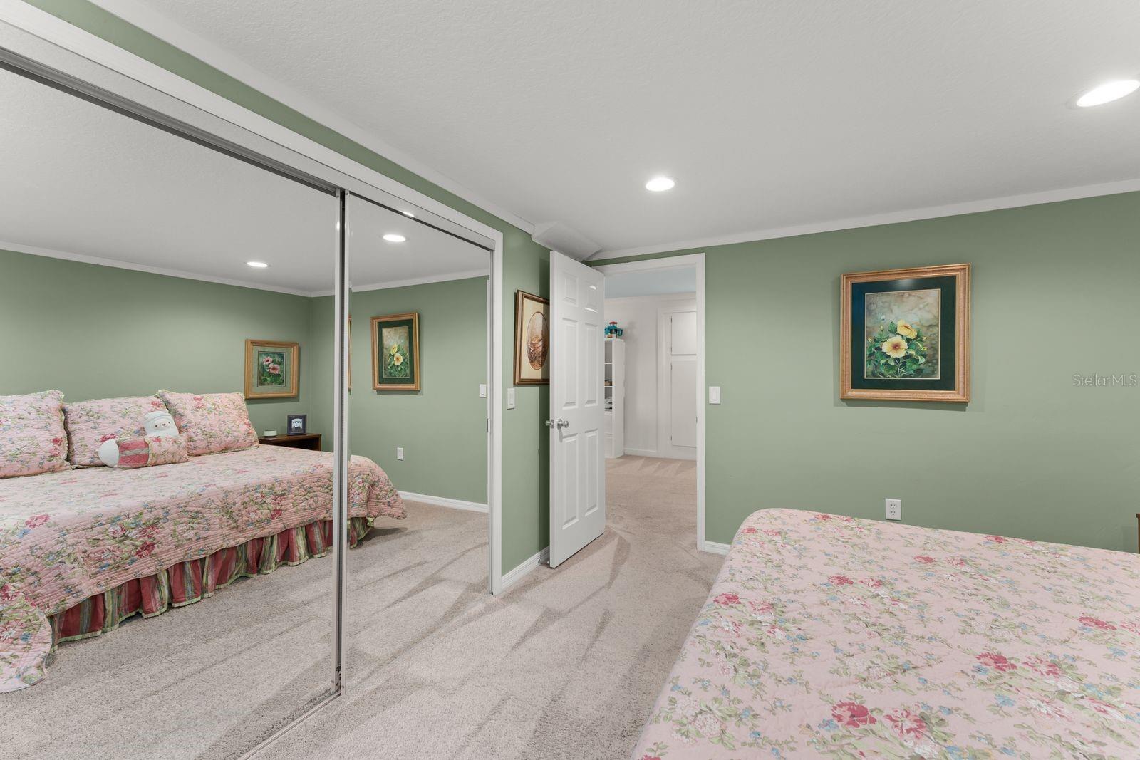 RAINBOW RIDGE - Residential