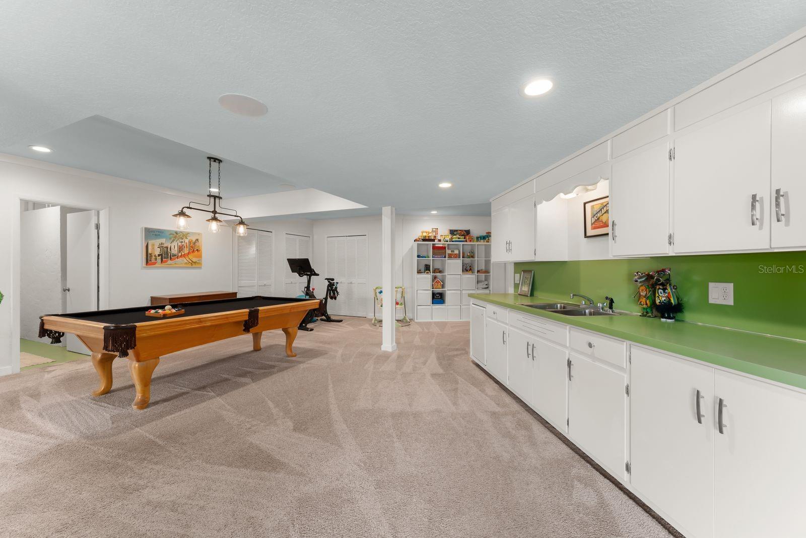 RAINBOW RIDGE - Residential