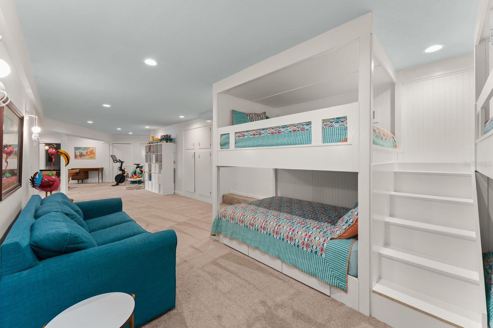 RAINBOW RIDGE - Residential