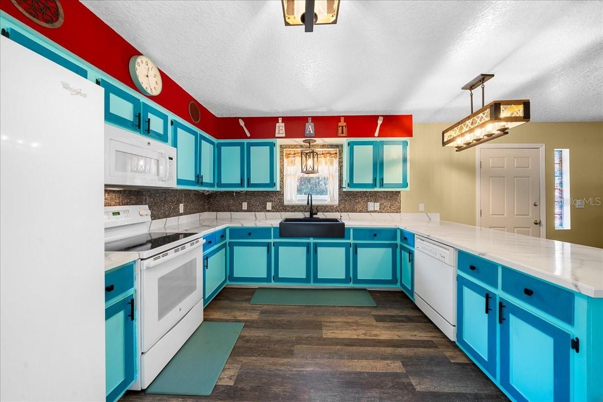 EDGEWATER SHORES UNREC - Residential