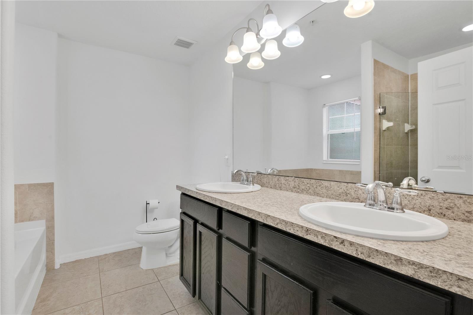 TUSCANY PLACE TWNHMS - Residential