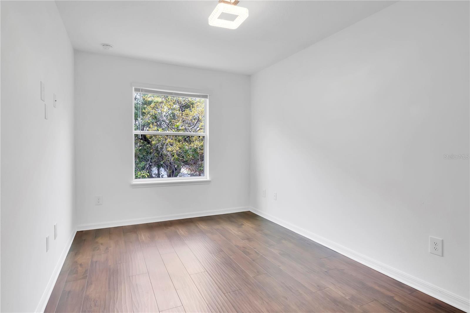 TUSCANY PLACE TWNHMS - Residential