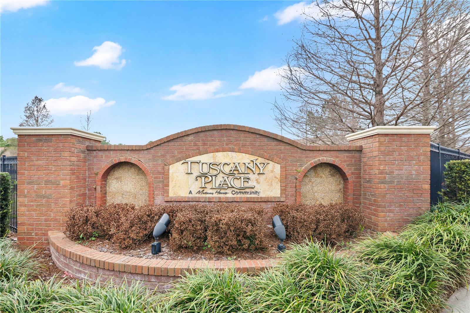 TUSCANY PLACE TWNHMS - Residential