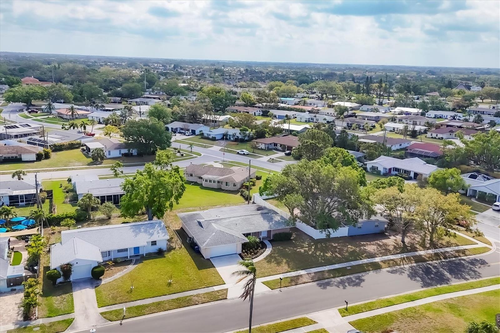6637 BOWLINE DRIVE