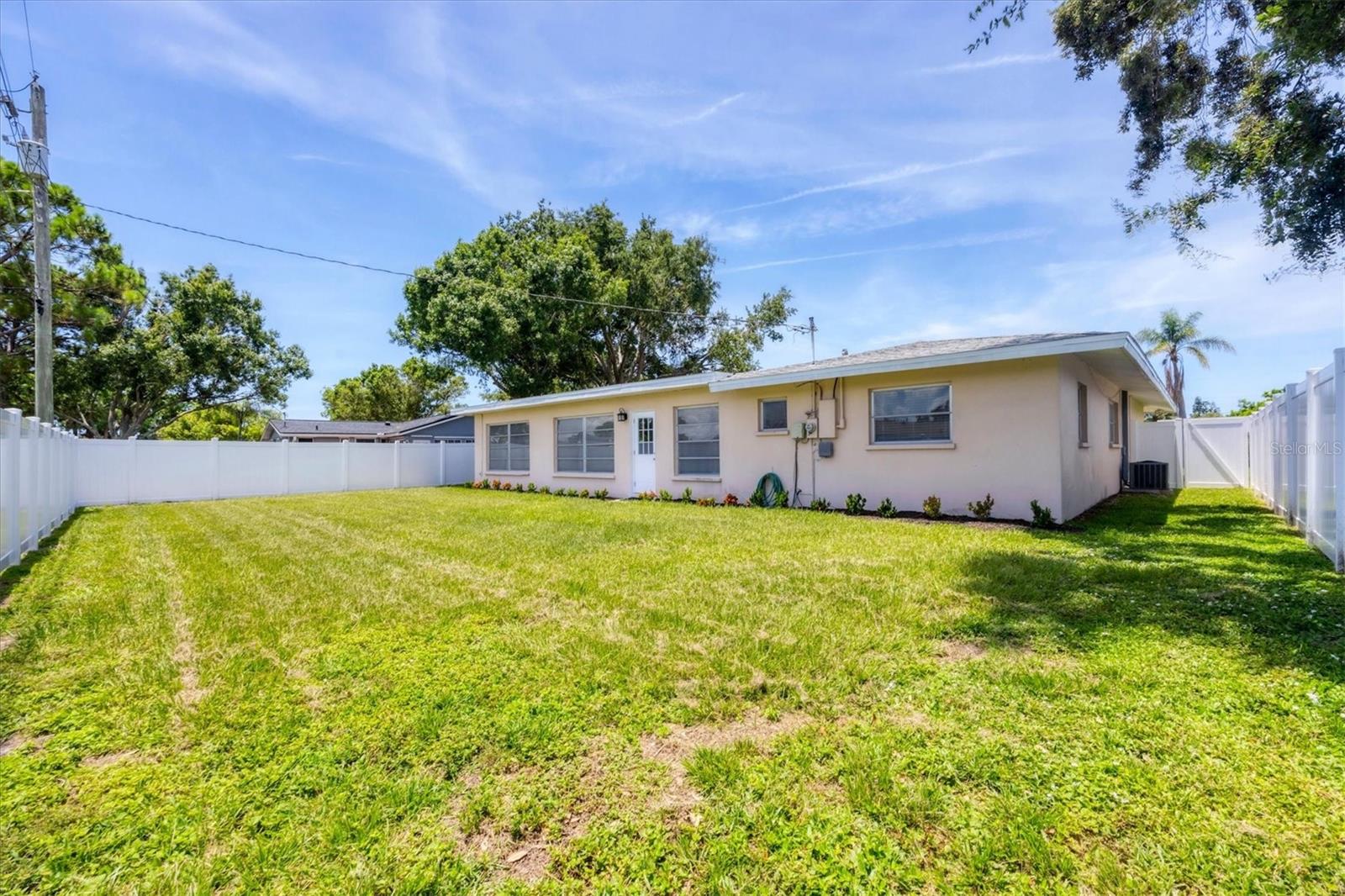 GULF GATE - Residential