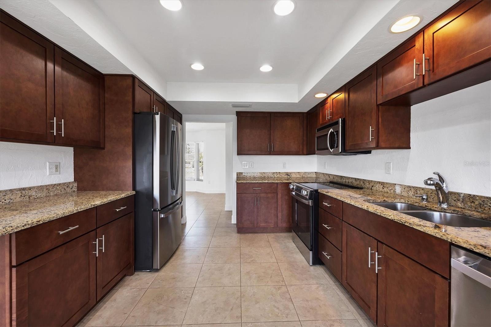 GULF GATE - Residential