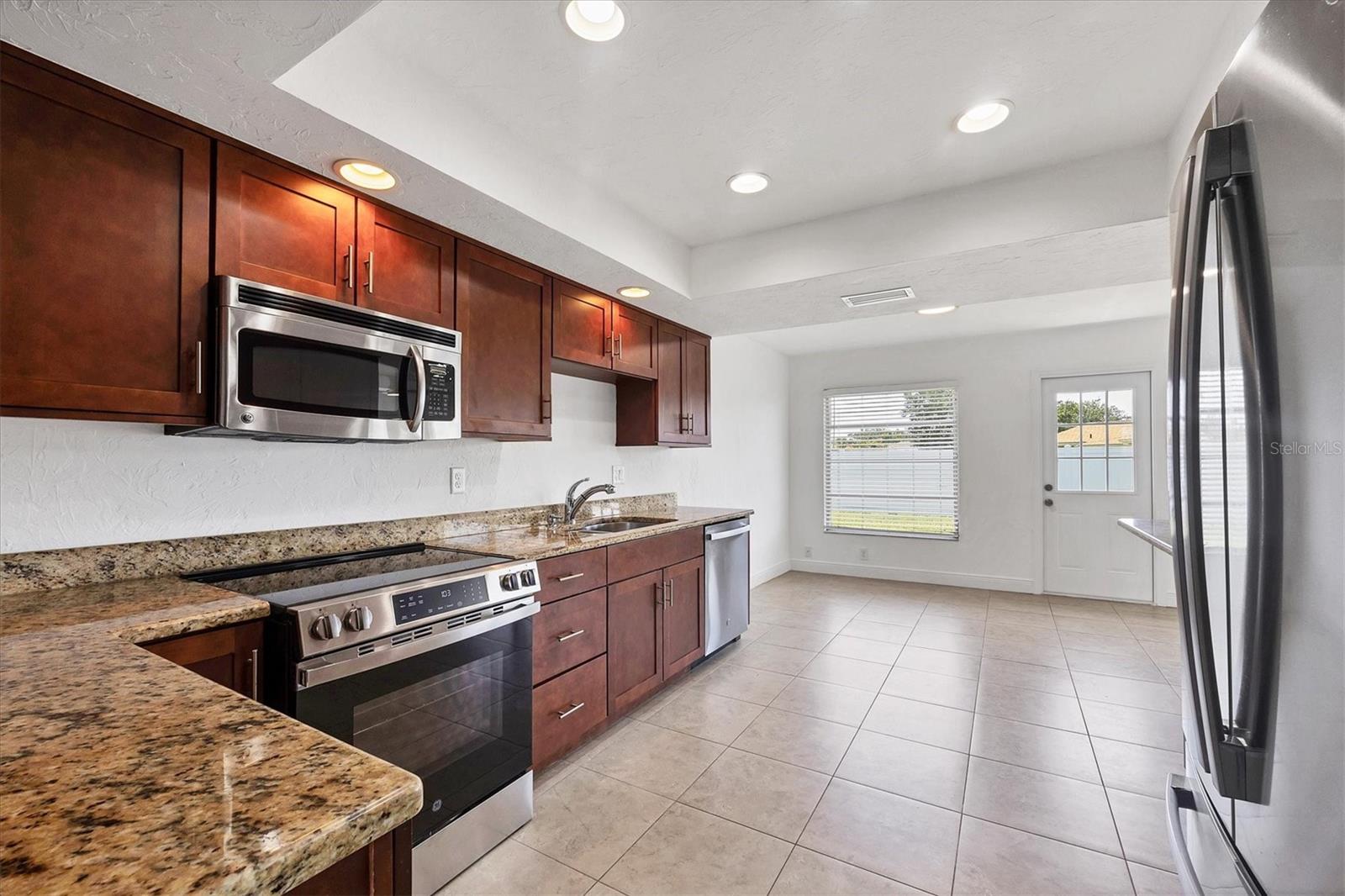 GULF GATE - Residential