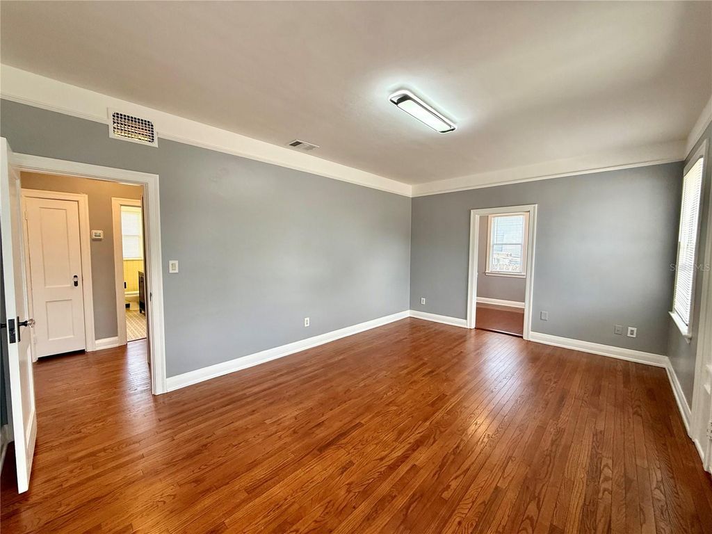 Photo of 2323 W North B Street, Tampa, FL 33609 (MLS # TB8505517)