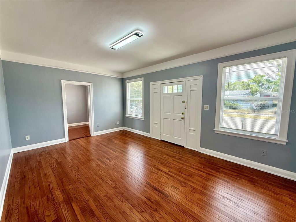 Photo of 2323 W North B Street, Tampa, FL 33609 (MLS # TB8505517)