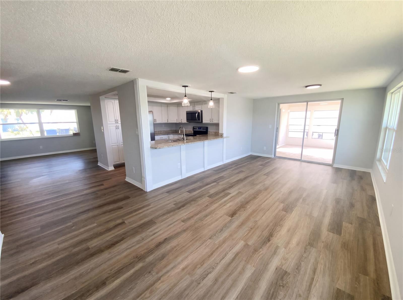 TAHITIAN DEV SUB - Residential