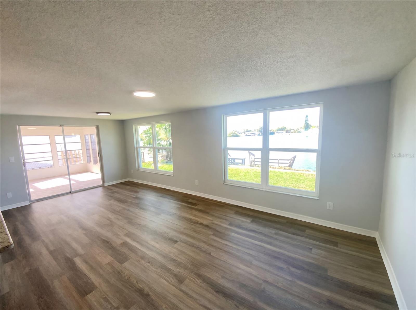 TAHITIAN DEV SUB - Residential