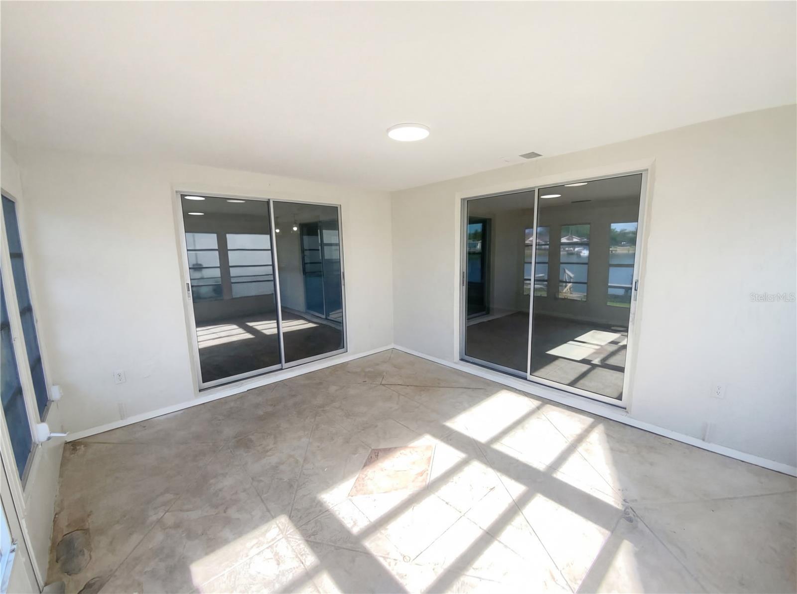 TAHITIAN DEV SUB - Residential