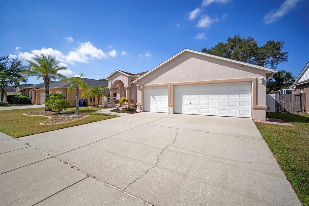 Photo of 9815 La Vonda Street, Riverview, FL 33569 (MLS # TB8440661)