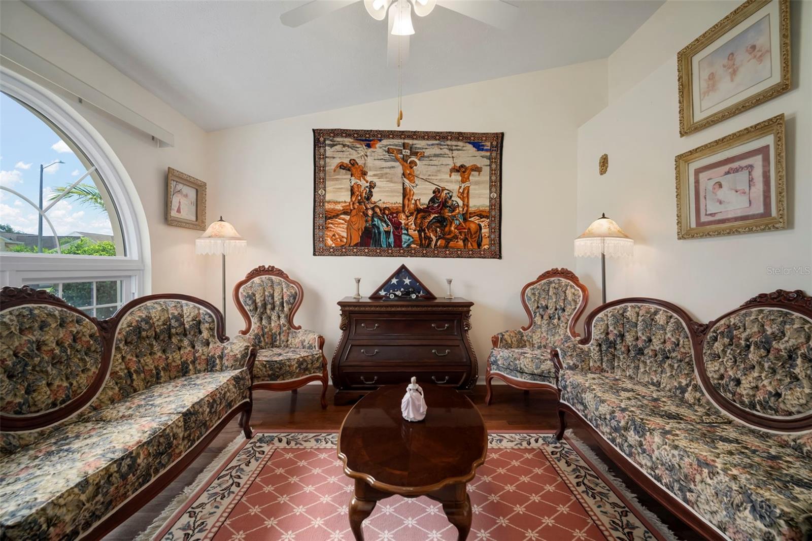 9815 LA VONDA STREET