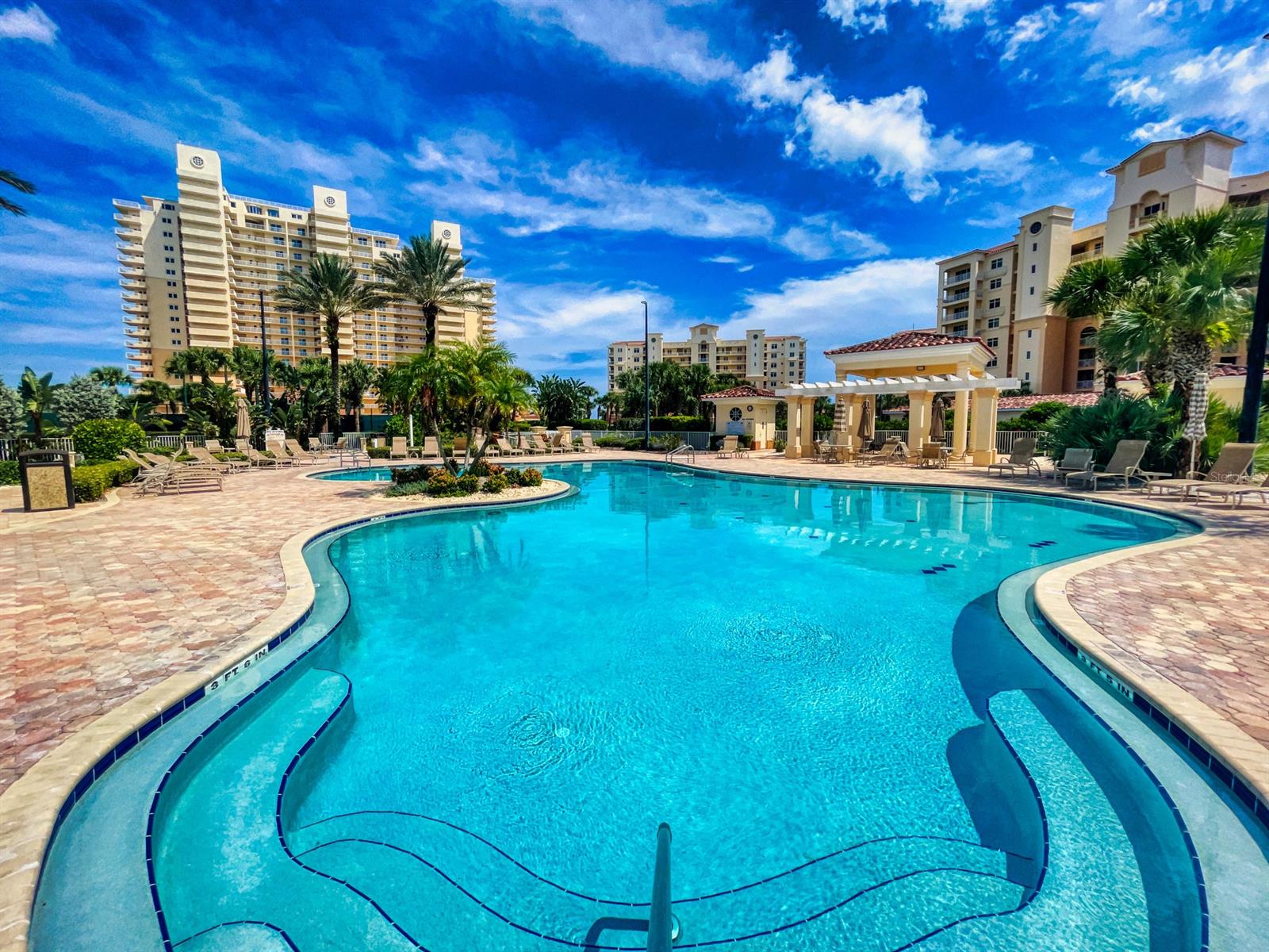 Hammocks At Minorca Ph 01 - Residential