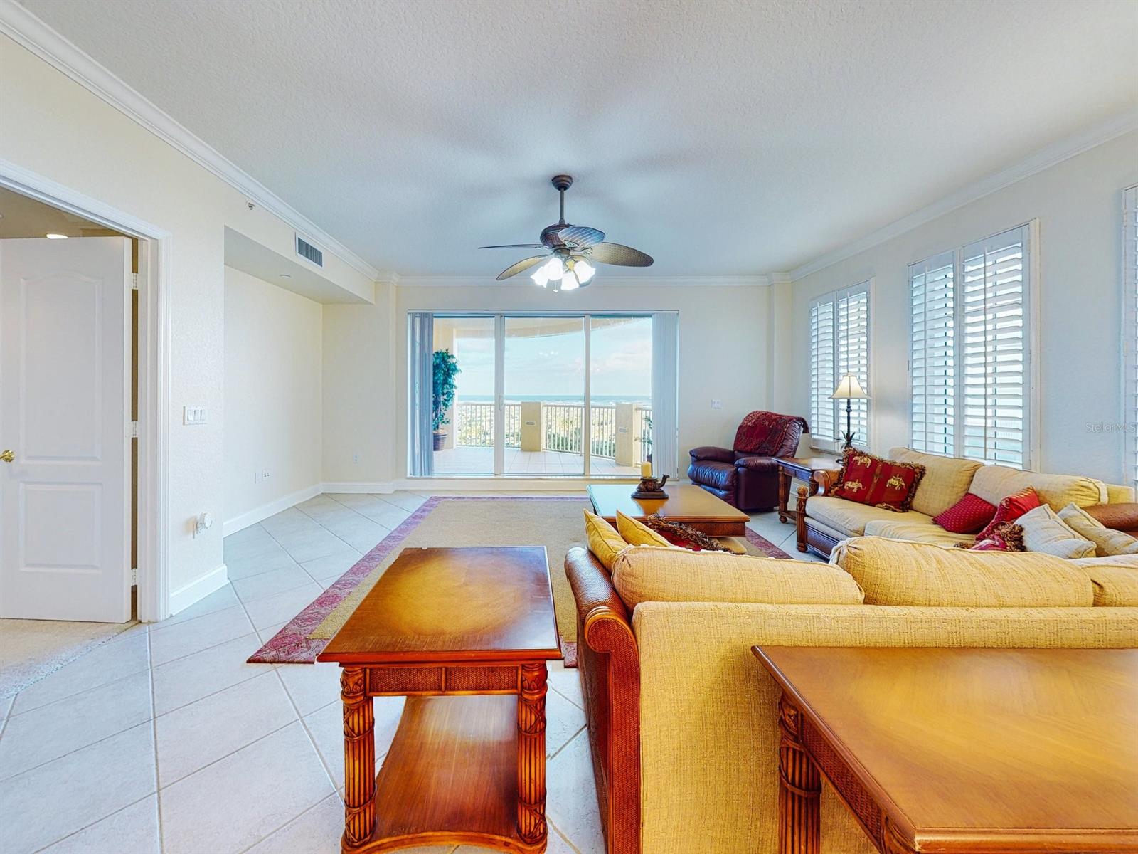 Hammocks At Minorca Ph 01 - Residential