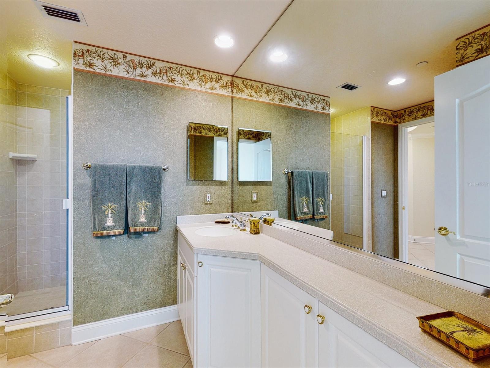 Hammocks At Minorca Ph 01 - Residential