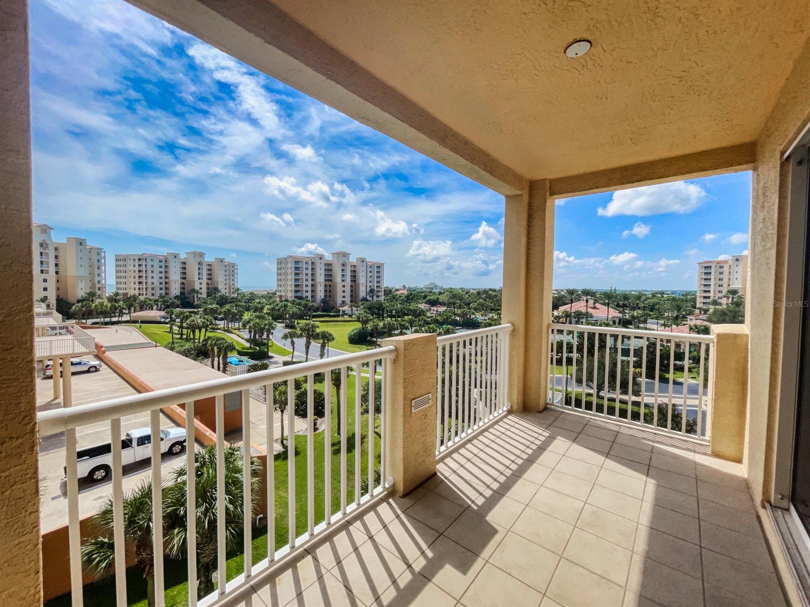Hammocks At Minorca Ph 01 - Residential