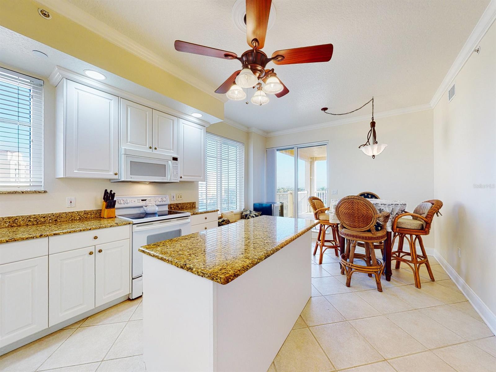 Hammocks At Minorca Ph 01 - Residential