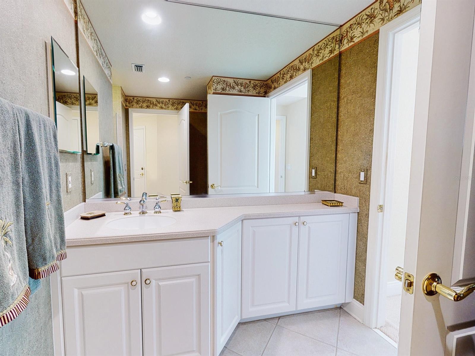 Hammocks At Minorca Ph 01 - Residential