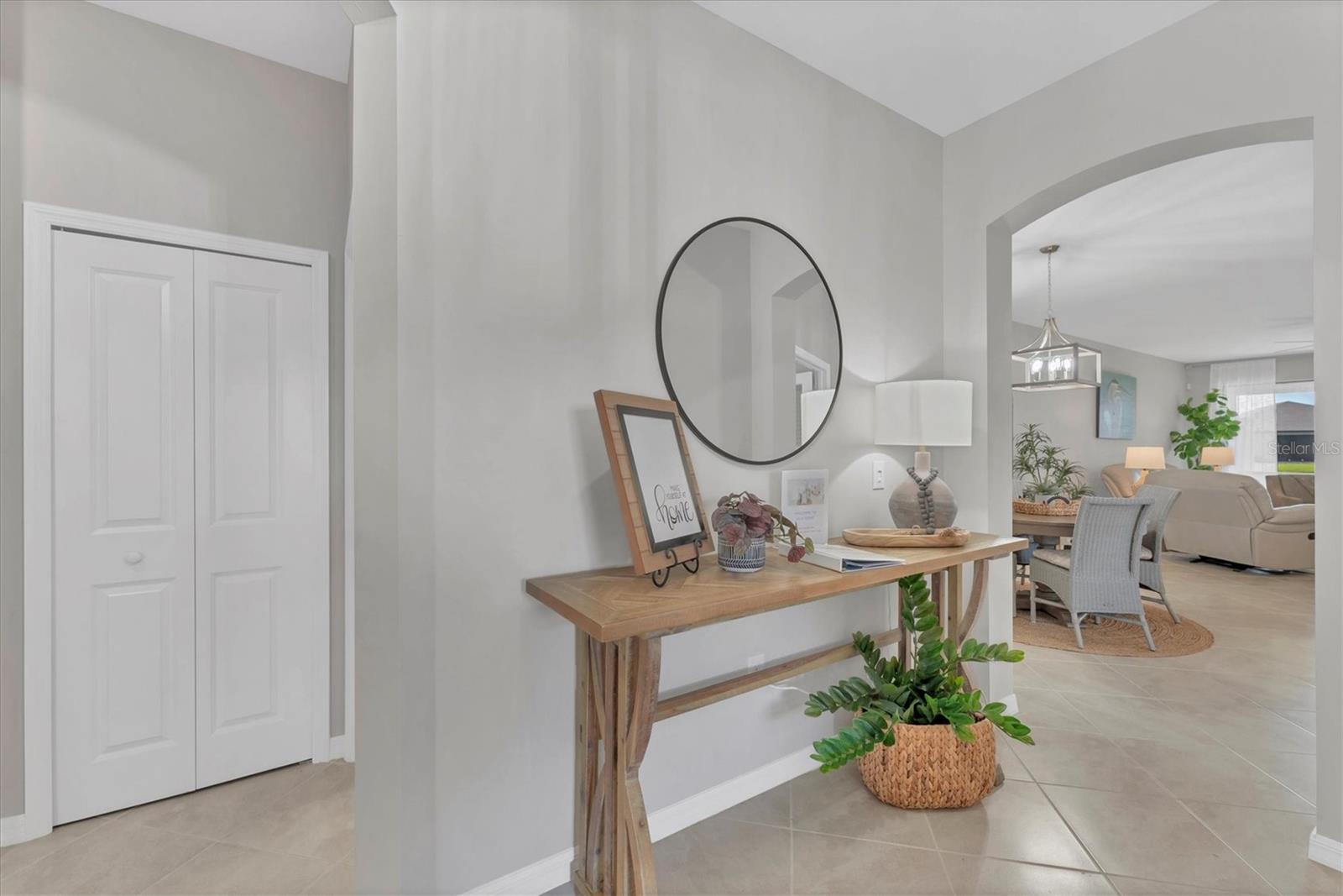 BISCAYNE LNDG II - Residential Lease