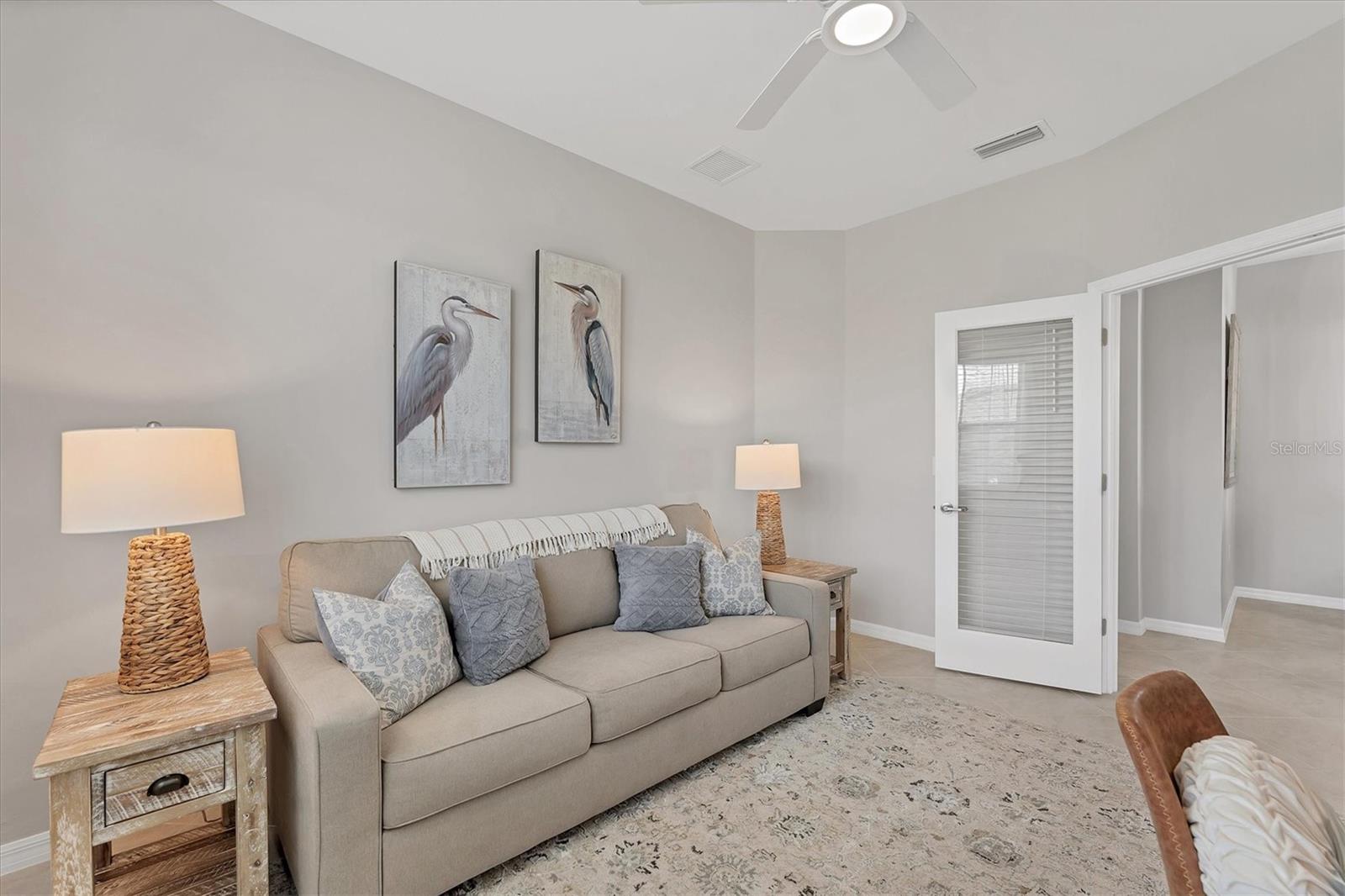 BISCAYNE LNDG II - Residential Lease
