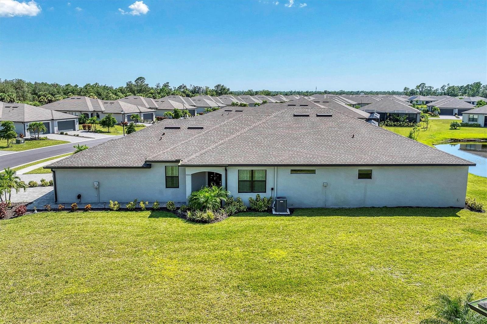 BISCAYNE LNDG II - Residential Lease