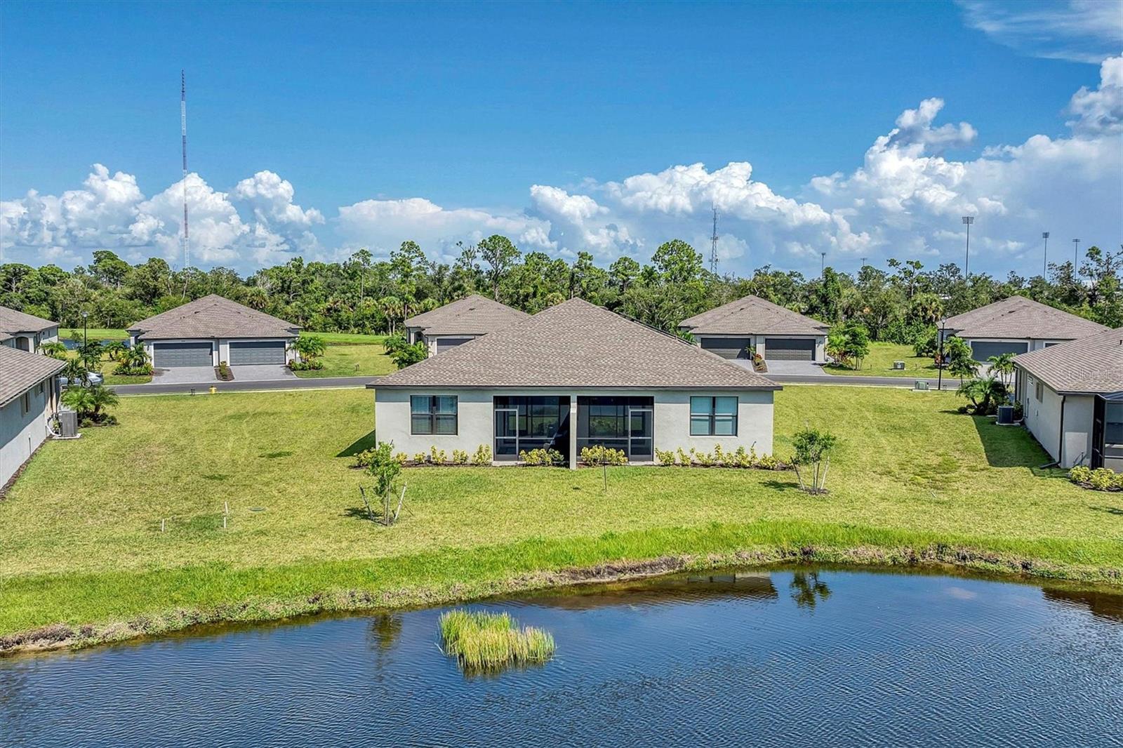 BISCAYNE LNDG II - Residential Lease
