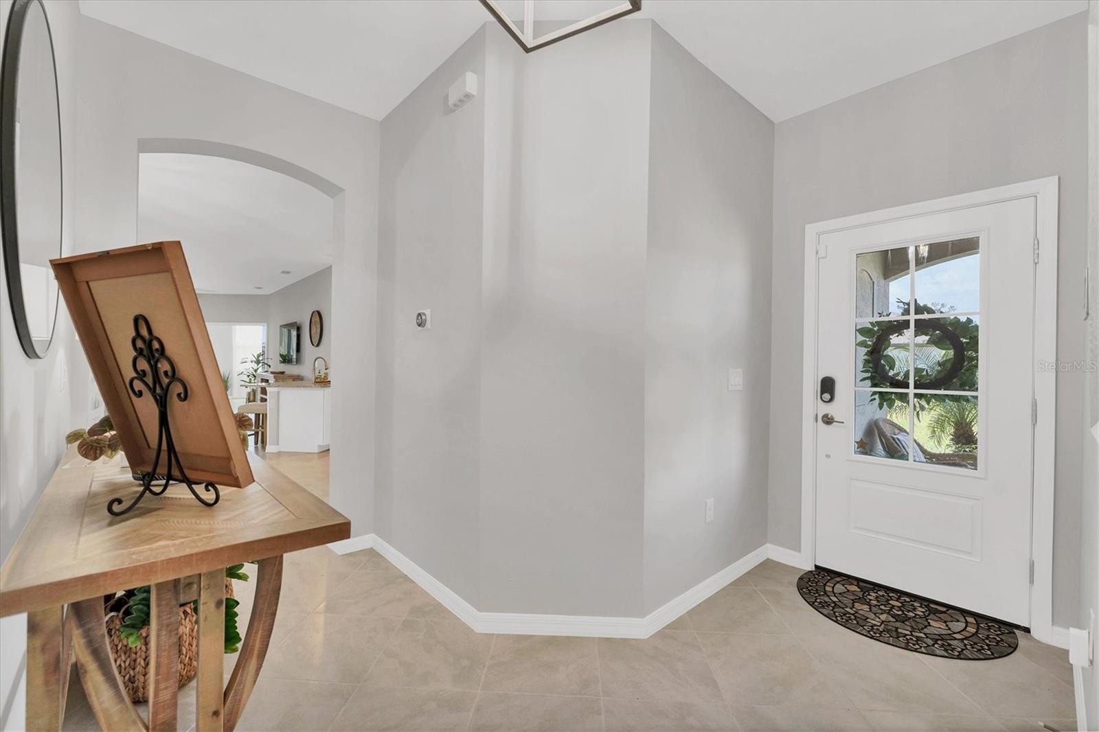 BISCAYNE LNDG II - Residential Lease