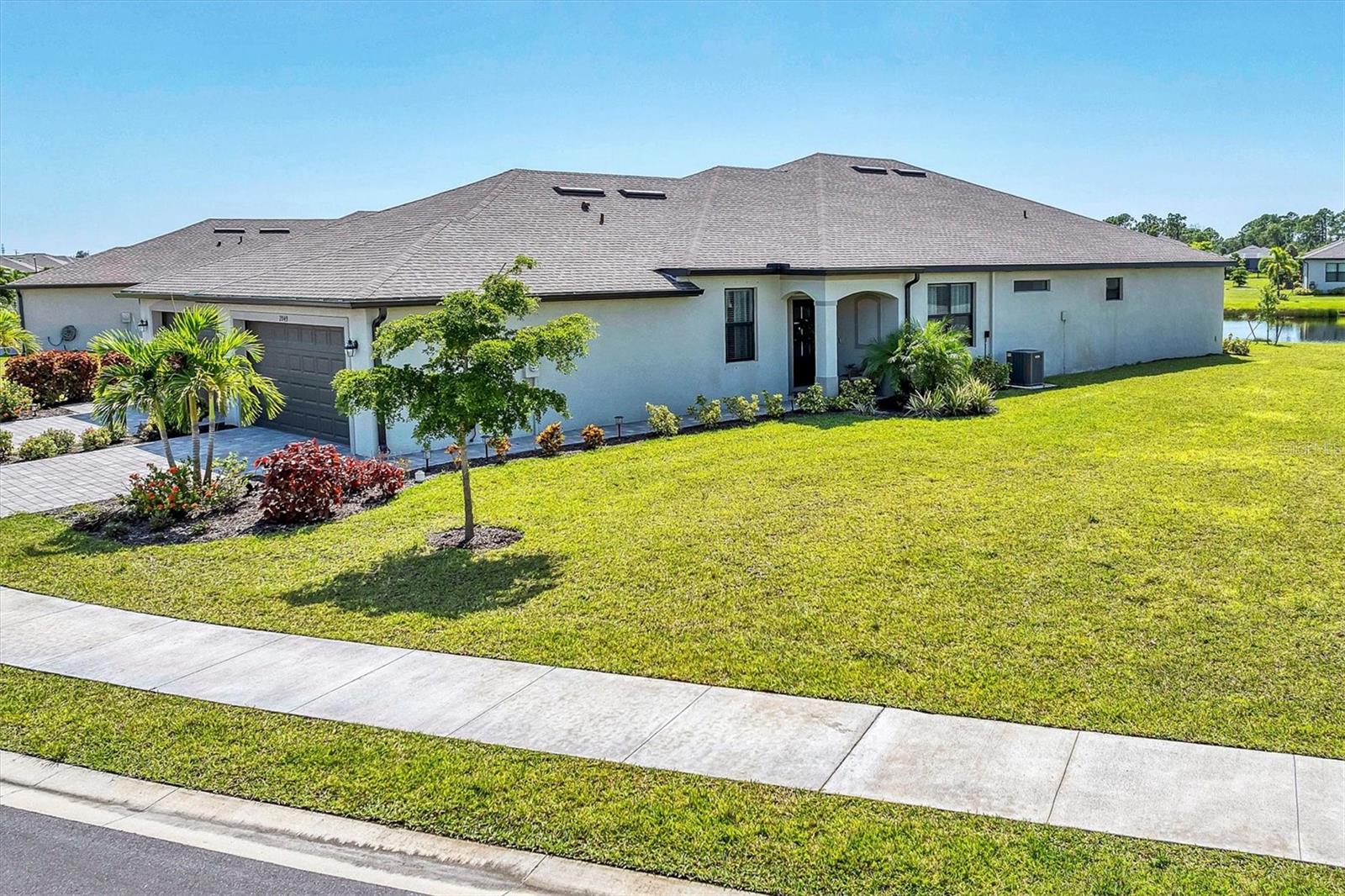 BISCAYNE LNDG II - Residential Lease