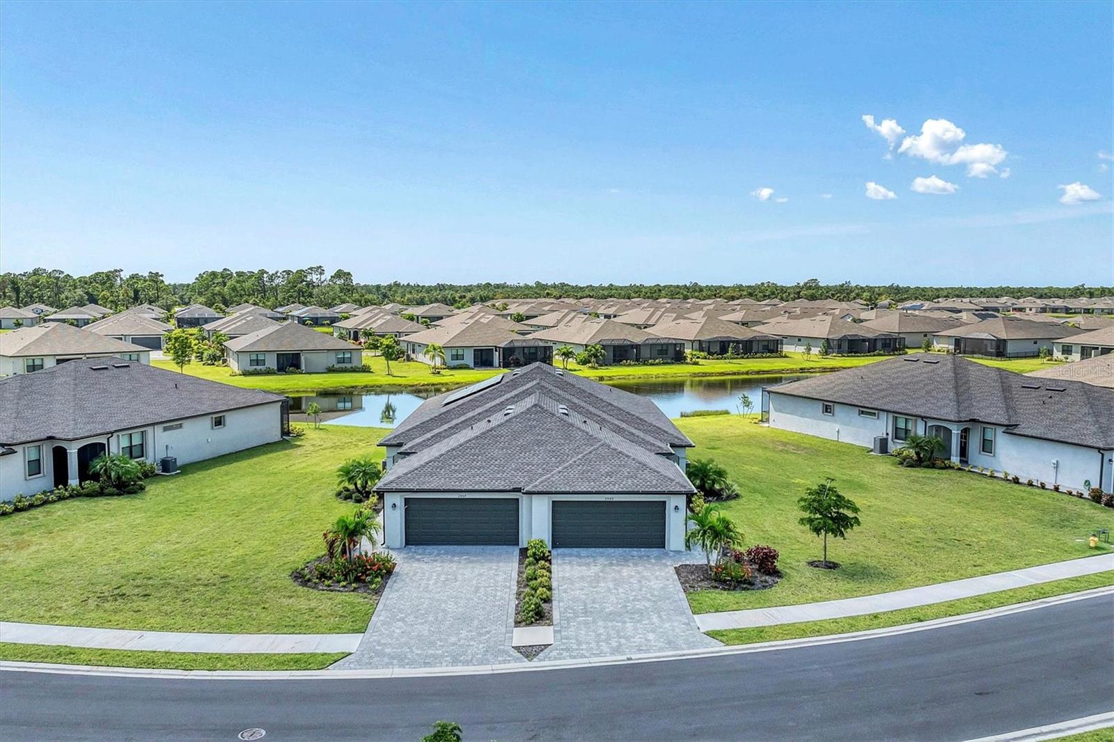 BISCAYNE LNDG II - Residential Lease