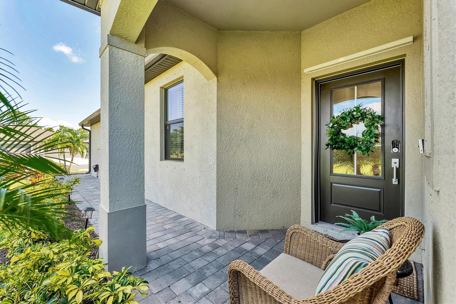 BISCAYNE LNDG II - Residential Lease
