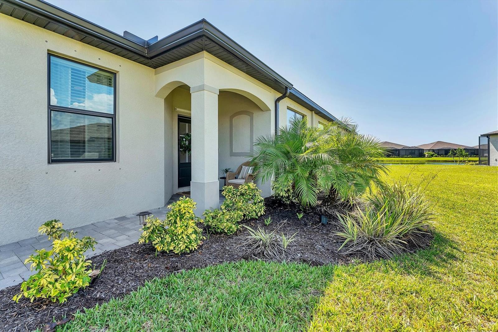 Welcome to your ultimate Florida escape! This bright and spacious 3-bedroom, 2-bathroom home is designed for vacation living at its best. Enjoy your private screened pool, perfect for lazy afternoons in the sun or evening swims under the stars. The open layout, fully equipped kitchen, and comfortable bedrooms make it easy to relax and feel right at home.
Located just minutes from beautiful beaches, world-class fishing, golf, shopping, and dining, this Port Charlotte retreat puts you in the heart of it all. Whether you're looking to explore or simply unwind poolside, this home has everything you need for the perfect getaway.
Book your stay and start making memories at 2049 Bonito Way!