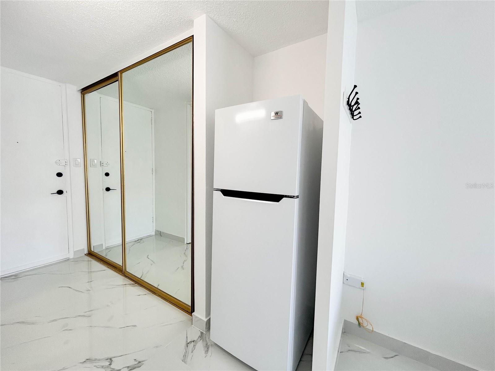 CONDOMINIO EL GIRASOL - Residential