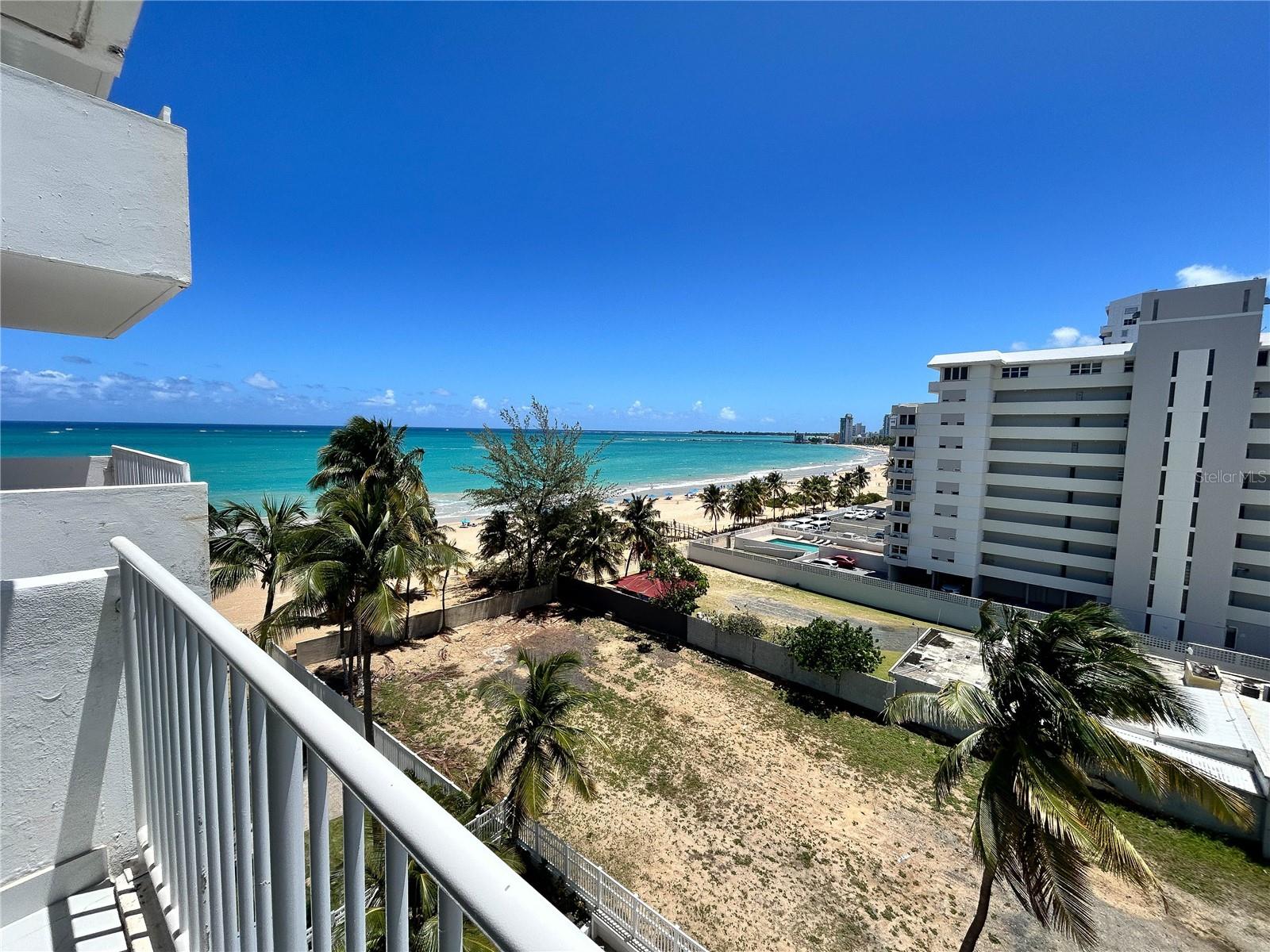 CONDOMINIO EL GIRASOL - Residential