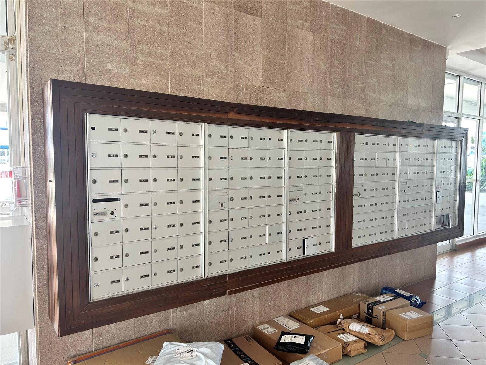 CONDOMINIO EL GIRASOL - Residential