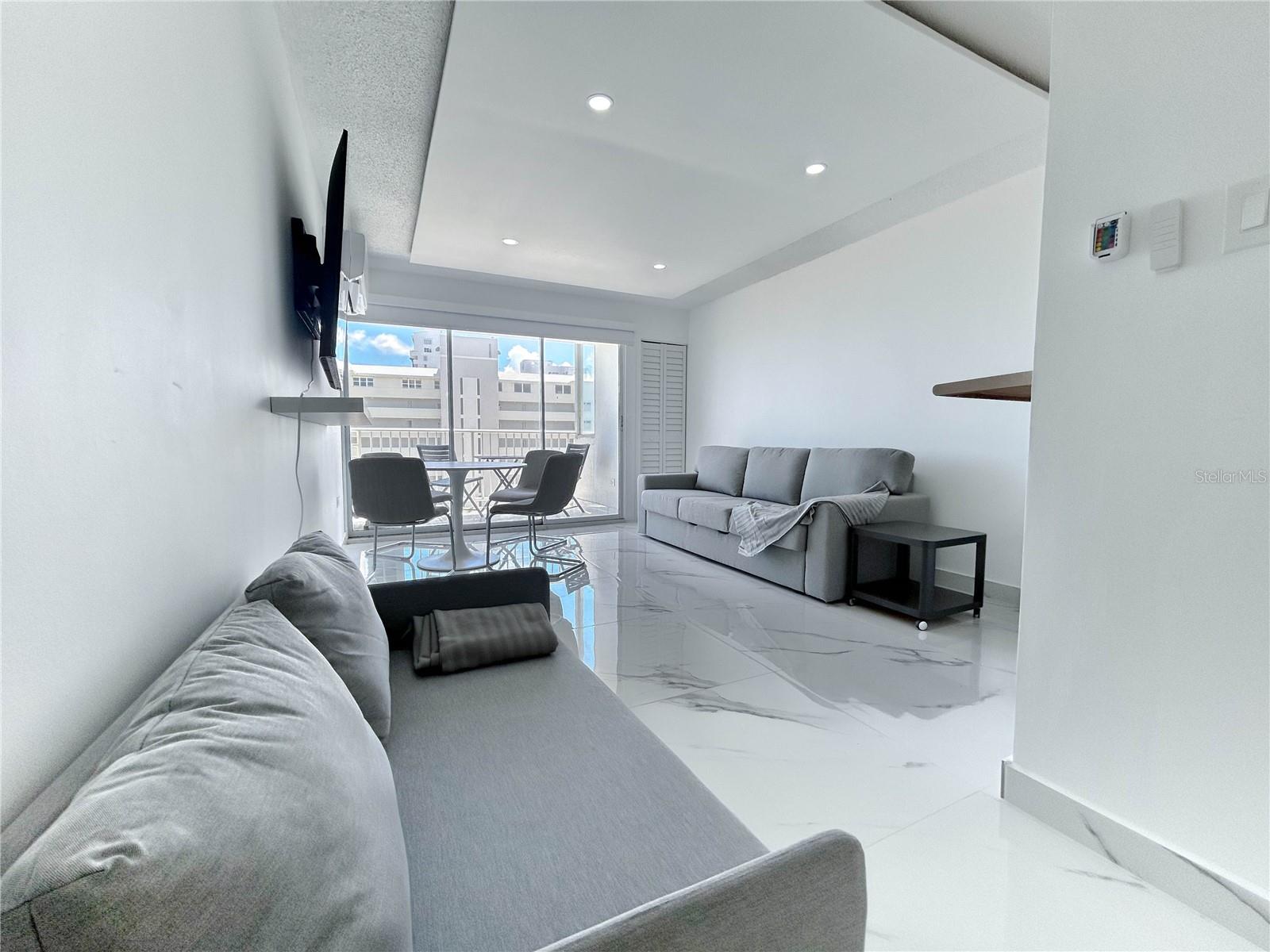 CONDOMINIO EL GIRASOL - Residential