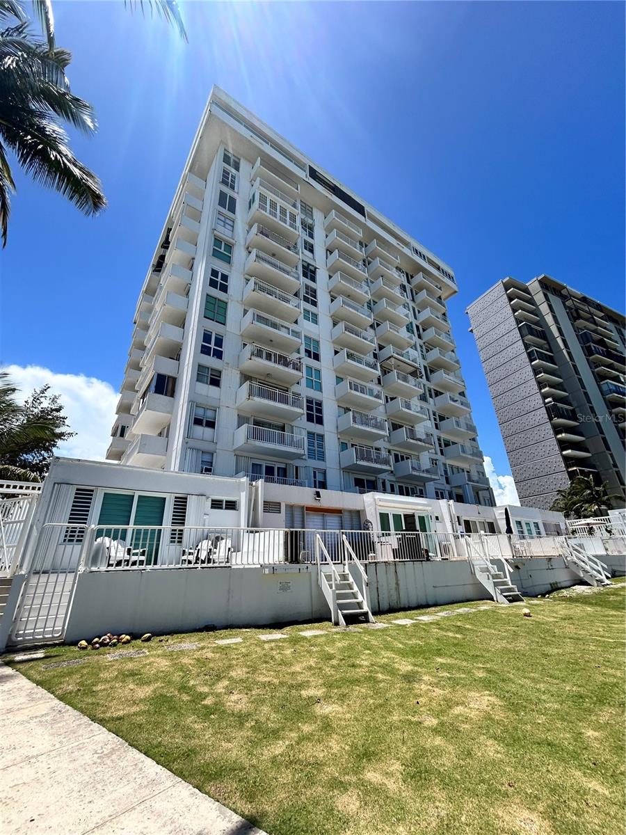 CONDOMINIO EL GIRASOL - Residential