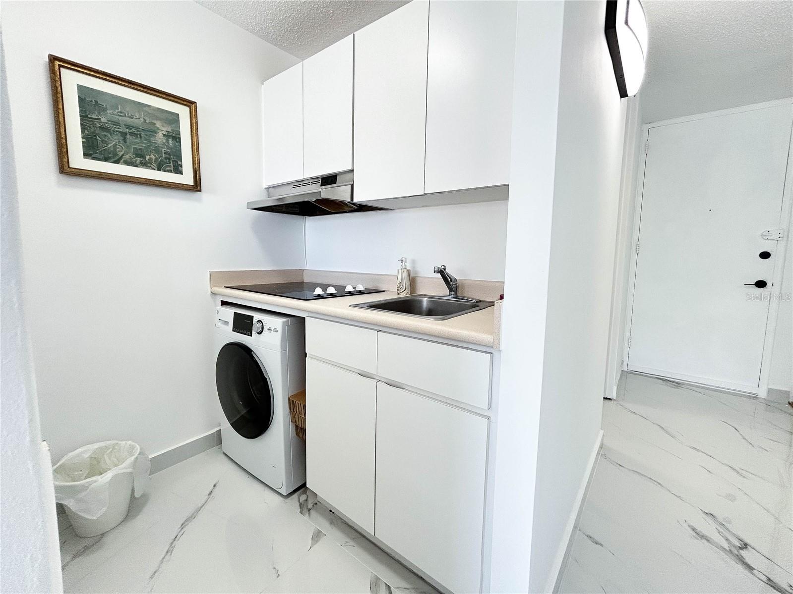 CONDOMINIO EL GIRASOL - Residential