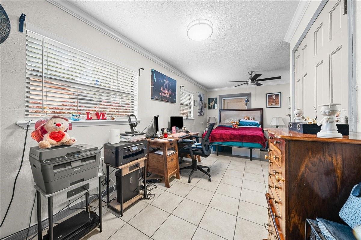 SUN HAVEN FIRST ADD - Residential