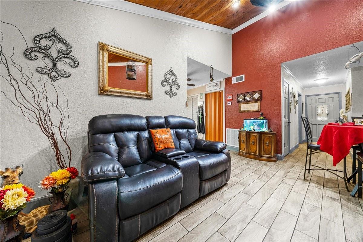 SUN HAVEN FIRST ADD - Residential