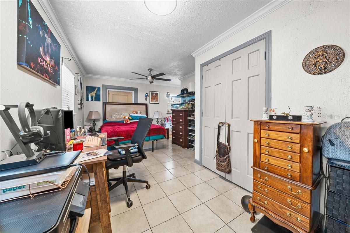 SUN HAVEN FIRST ADD - Residential