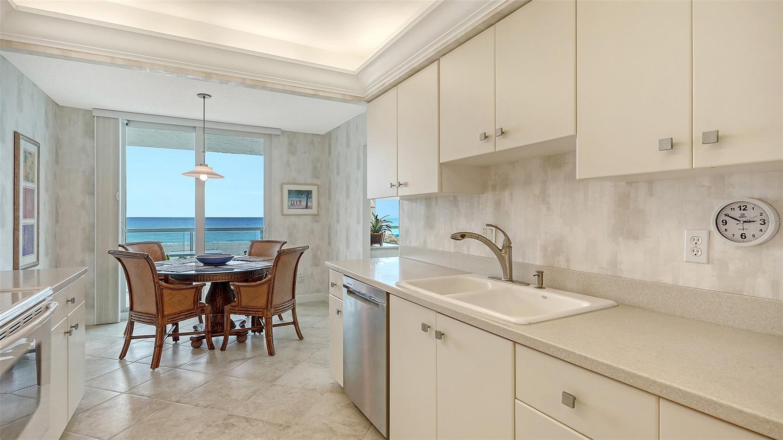 SEA GATE CLUB - Residential