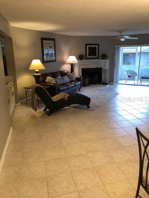 3958 LANCASHIRE LANE 3958