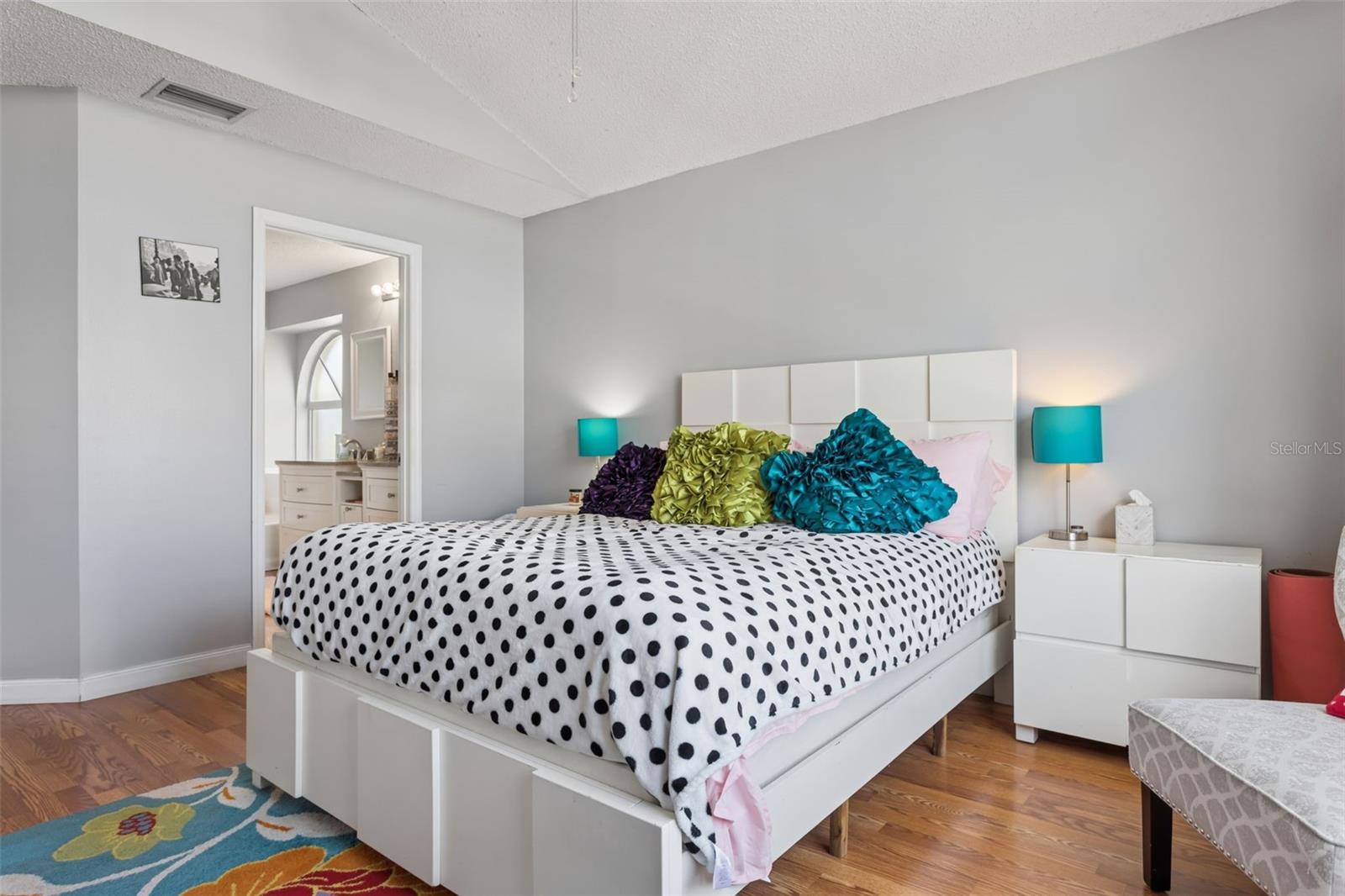 WELLINGTON HOMES AT COUNTRYWAY - Residential