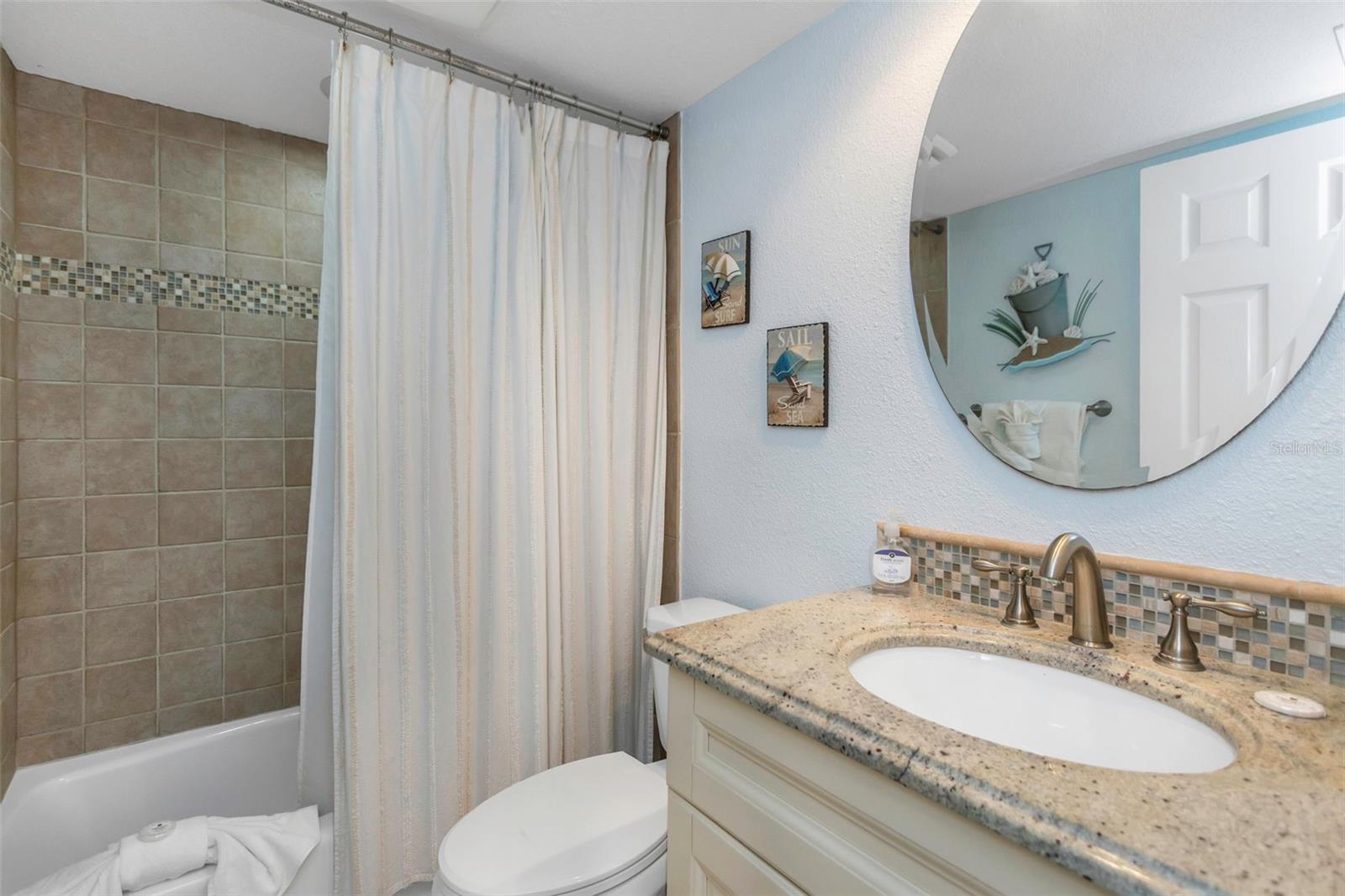 PIPERS III A CONDO - Residential